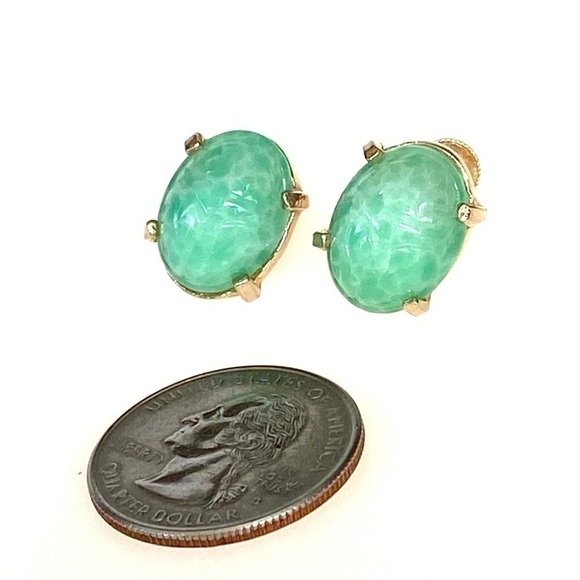 Vintage Earrings Scarab Carved Screw Backs - Picture 5 of 9
